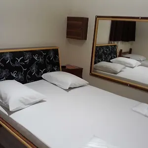 https://hotel-zeus-2.topsaopaulohotels.com